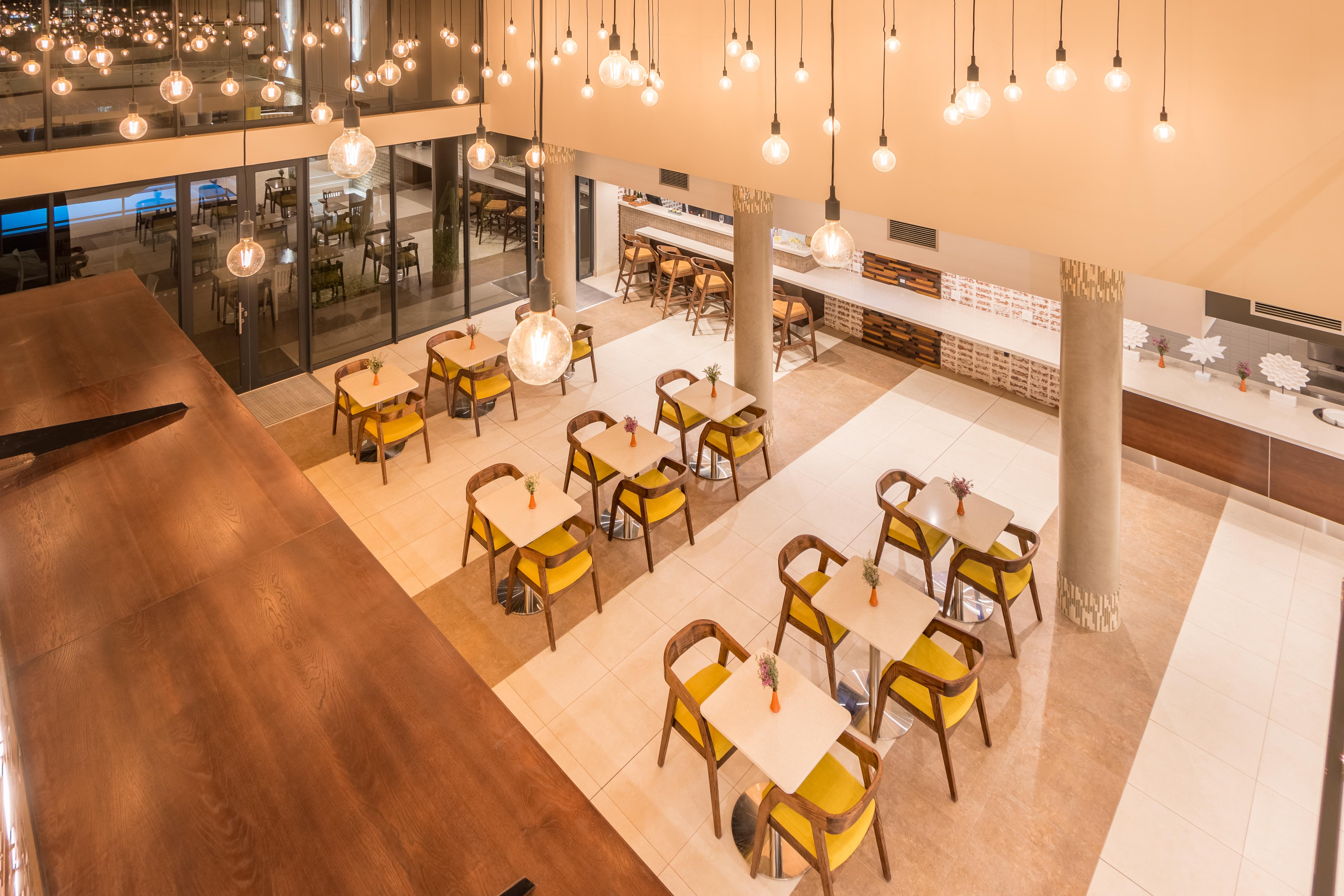 Town Lodge Windhoek, Namibia Экстерьер фото
